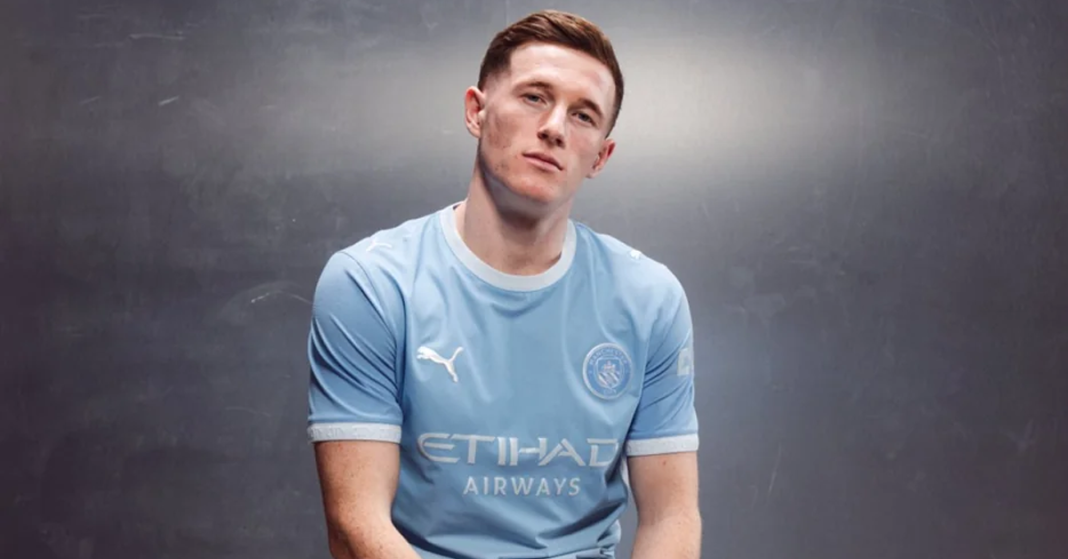 Man City blockbuster signing enrages fiercely MU fans