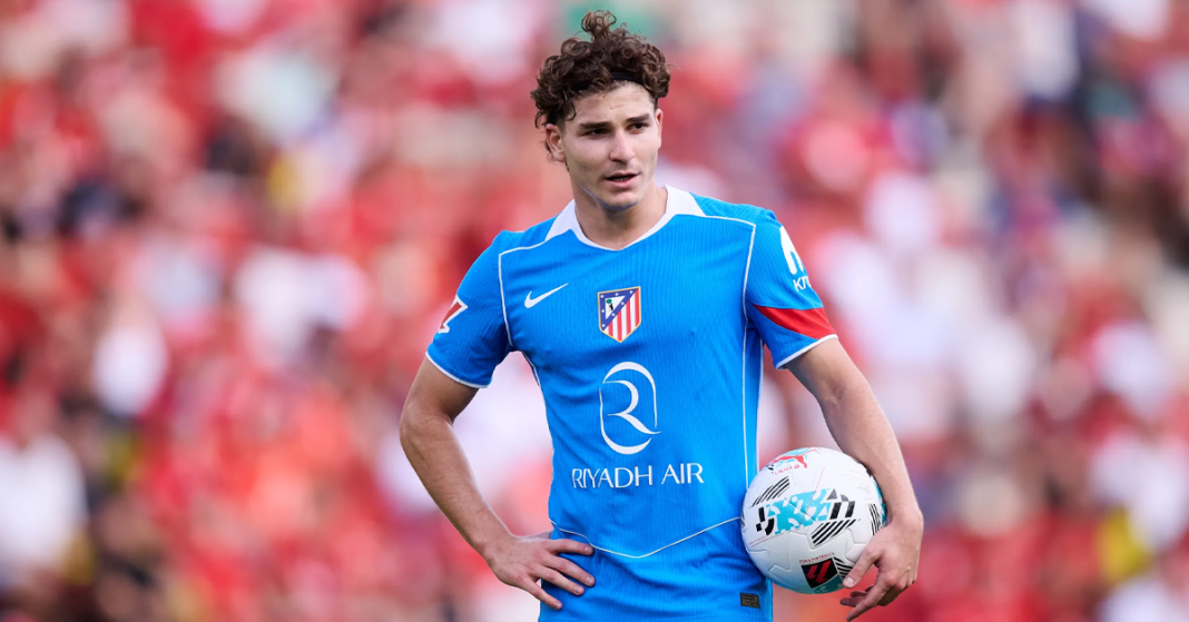 Atlético CEO criticizes Barcelona in ongoing Julián Álvarez transfer saga