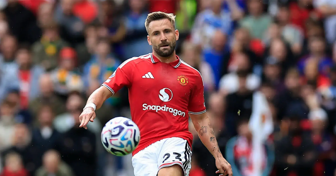 Man Utd legend defends this player after strong fan backlash